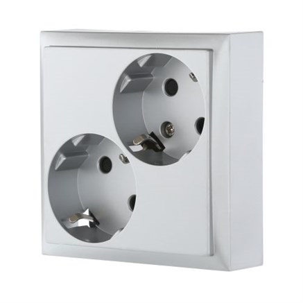 Розетка двойная с з/к с защитными шторками (серебро) LK80 LK STUDIO 843503
